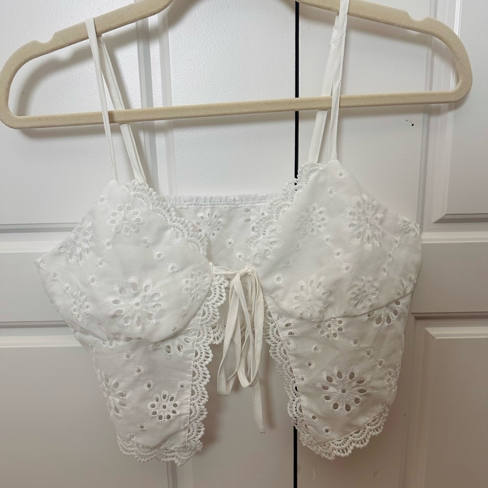 SHEIN White Lace Crop Top